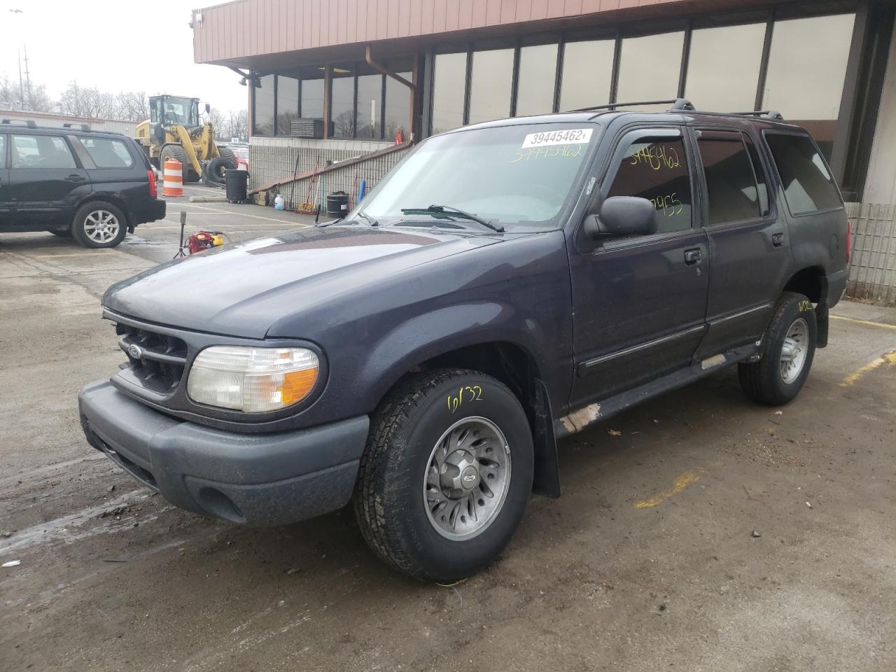 Photo 2 from auction – 1999 FORD EXPLORER with VIN 1FMZU34E2XUC56139