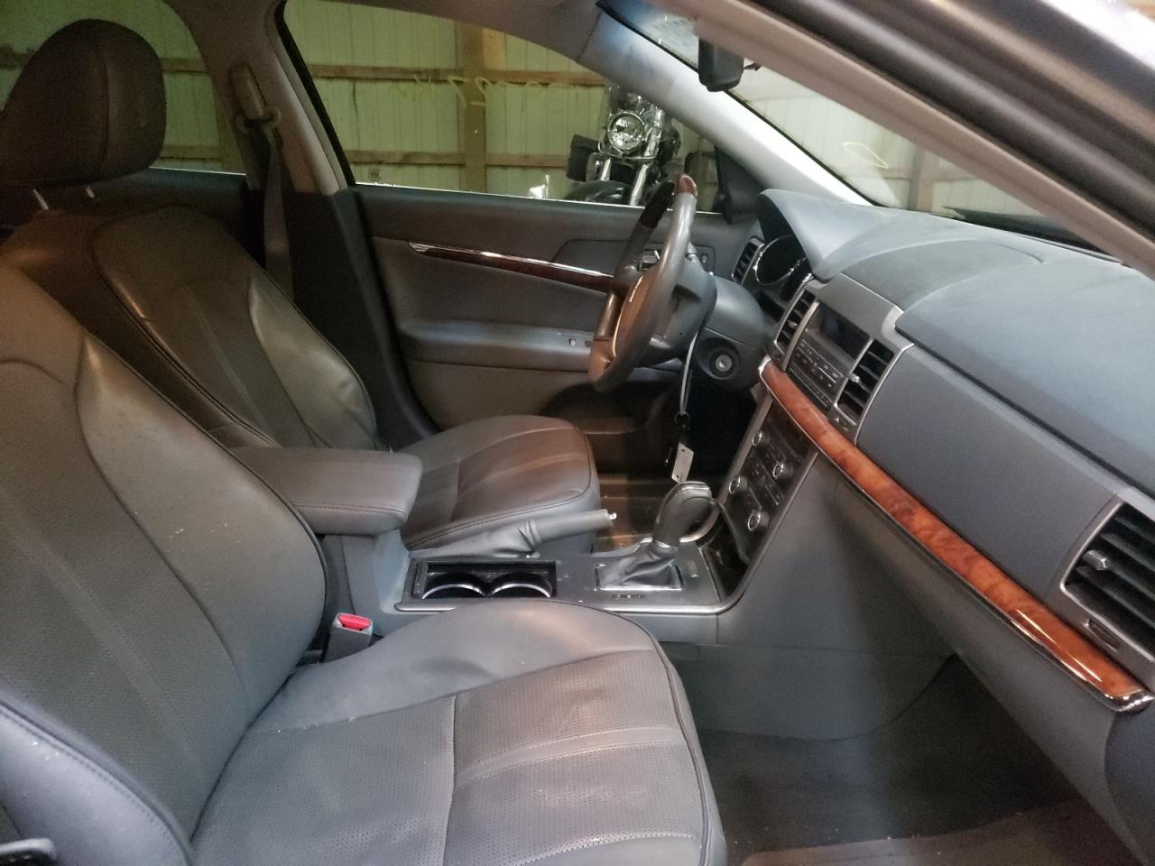 Photo 5 from auction – 2010 LINCOLN MKZ with VIN 3LNHL2GC3AR656552