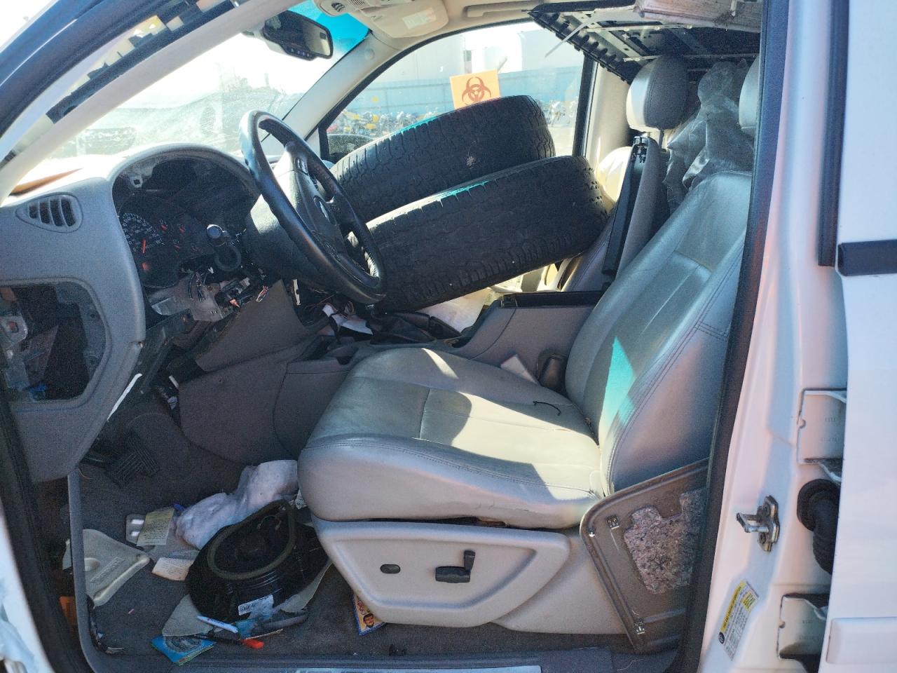 Photo 5 from auction – 2007 CHEVROLET TRAILBLAZE with VIN 1GNDT13S972195050