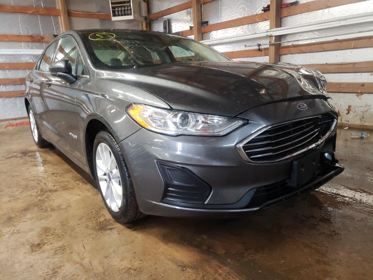 FORD FUSION SE 2019 with VIN 3FA6P0LU3KR207530 - Photo from auction