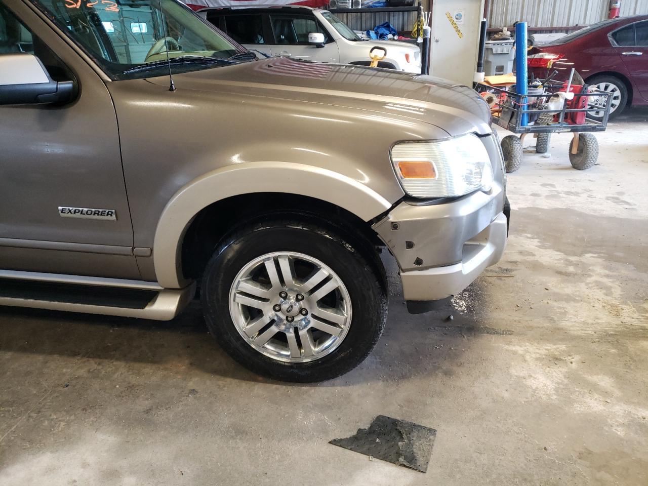 Photo 9 from auction – 2006 FORD EXPLORER E with VIN 1FMEU74E06UA44179