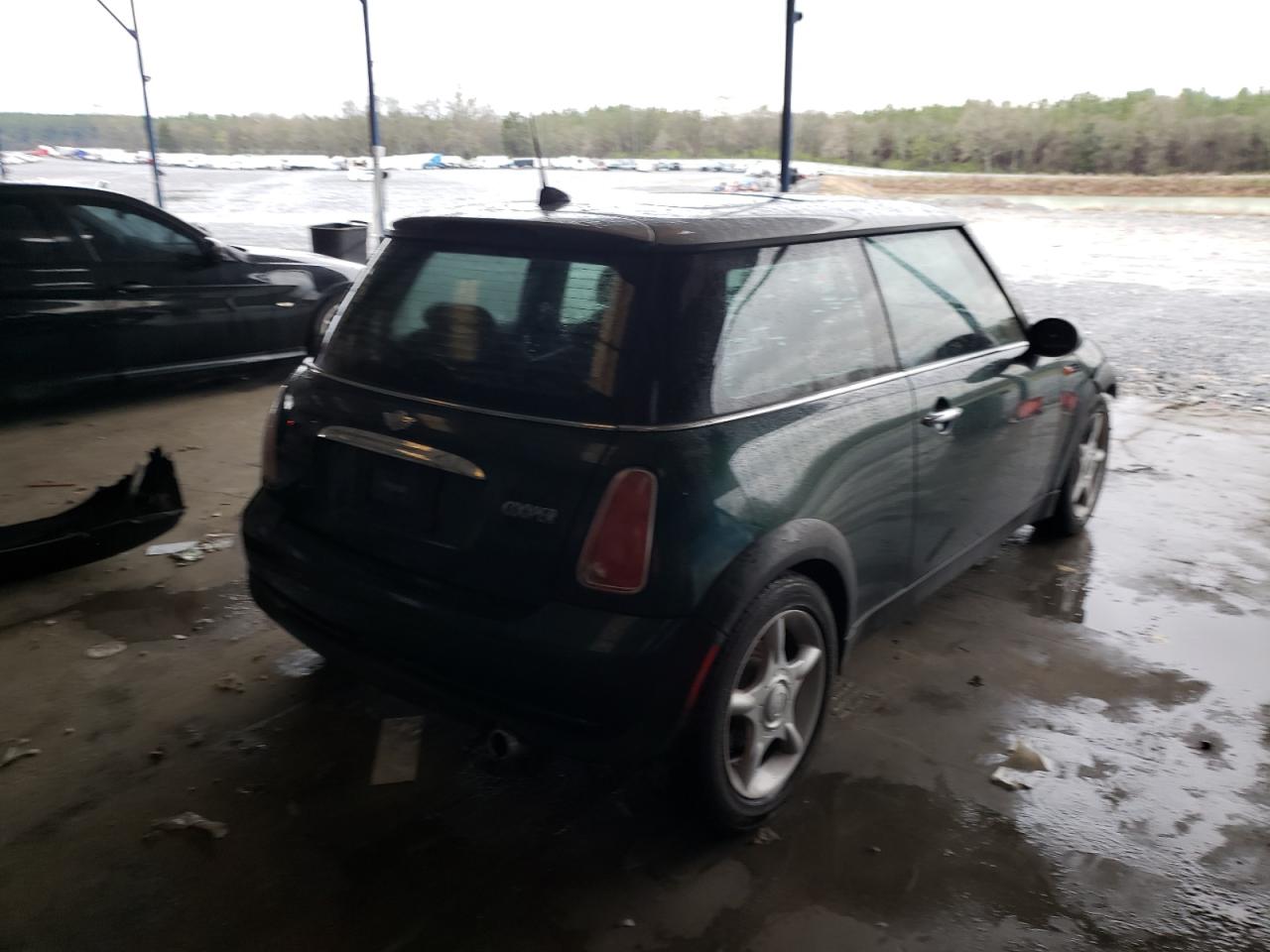Photo 4 from auction – 2006 MINI COOPER with VIN WMWRC33536TK67712