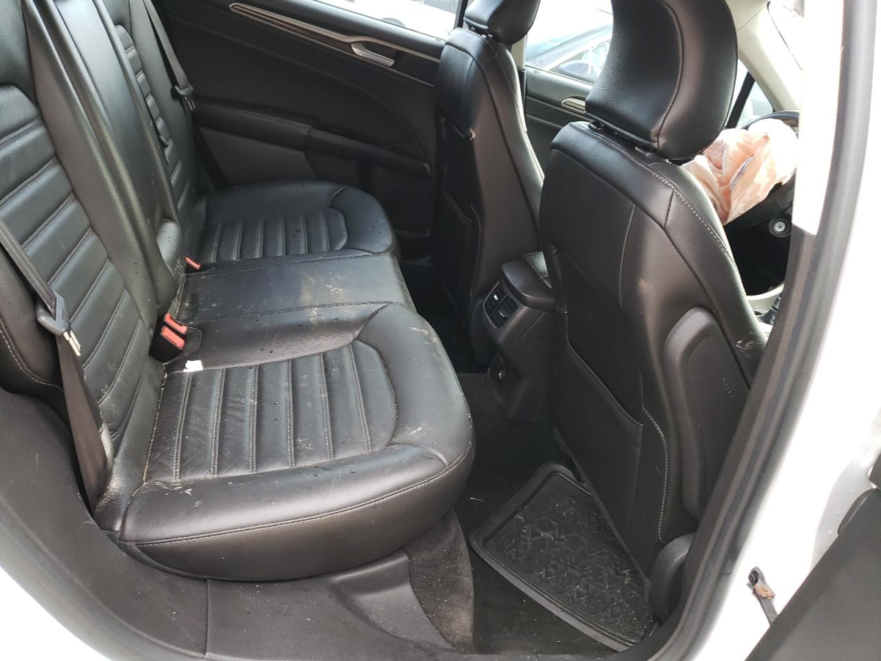 Photo 6 from auction – 2015 FORD FUSION SE with VIN 3FA6P0HD5FR236526