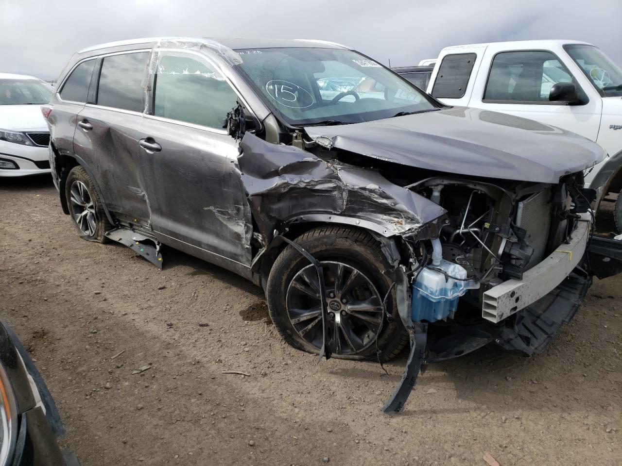 Photo 9 from auction – 2016 TOYOTA HIGHLANDER with VIN 5TDJKRFH7GS281611