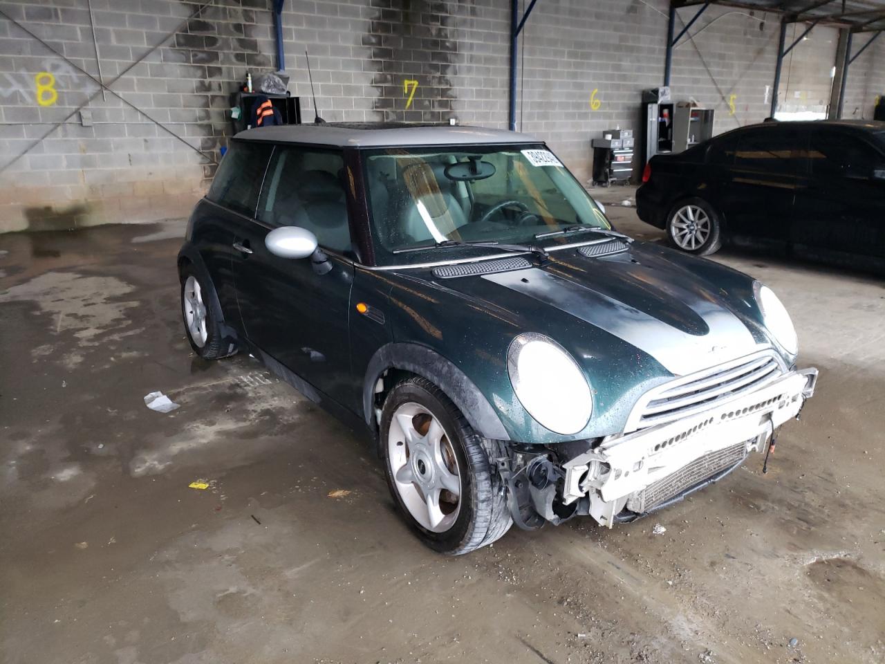 MINI COOPER 2006 with VIN WMWRC33536TK67712 - Photo from auction