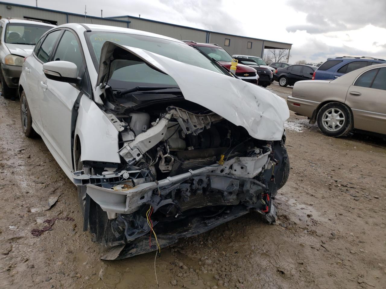 Фото 9 с аукциона – 2014 FORD FOCUS SE с VIN 1FADP3K2XEL413794