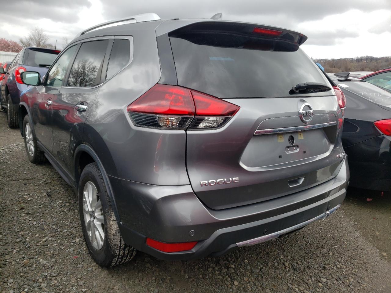 Photo 3 from auction – 2019 NISSAN ROGUE S with VIN KNMAT2MV2KP508882