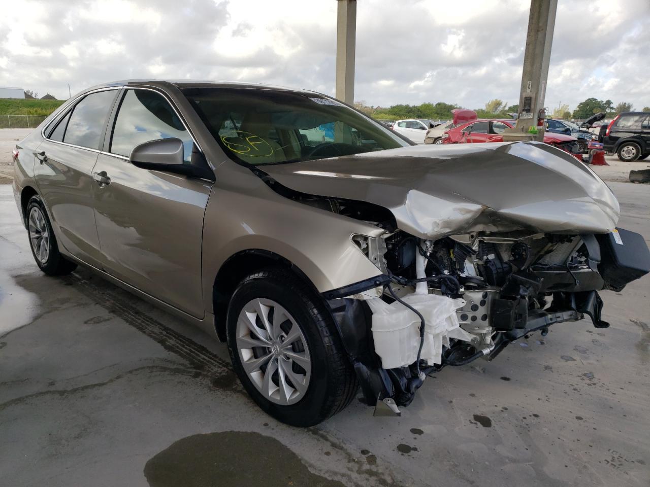 TOYOTA CAMRY LE 2016 with VIN 4T4BF1FK3GR562095 - Photo from auction