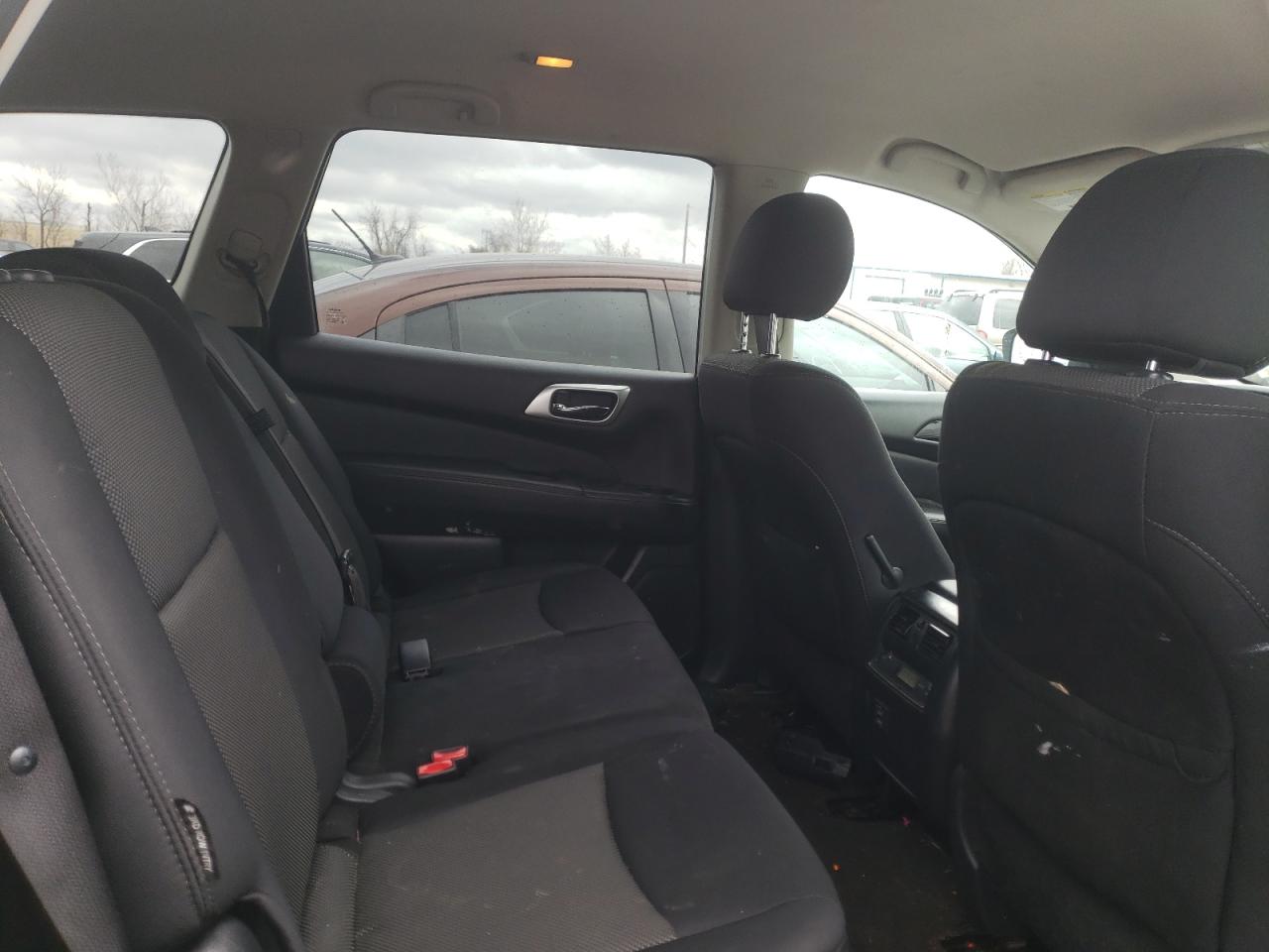 Photo 6 from auction – 2018 NISSAN PATHFINDER with VIN 5N1DR2MN9JC668285