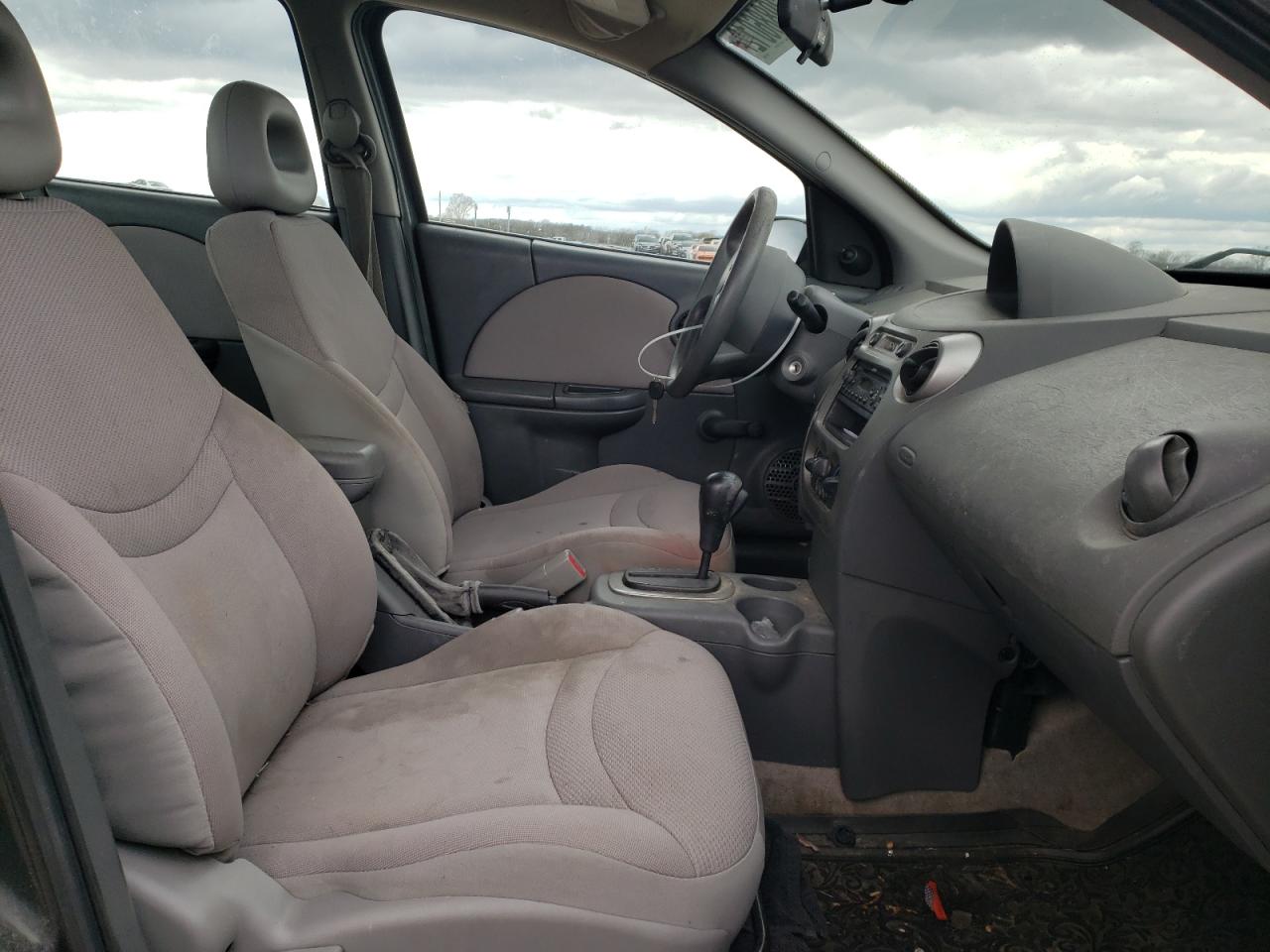 Photo 5 from auction – 2004 SATURN ION LEVEL with VIN 1G8AJ52F44Z193569