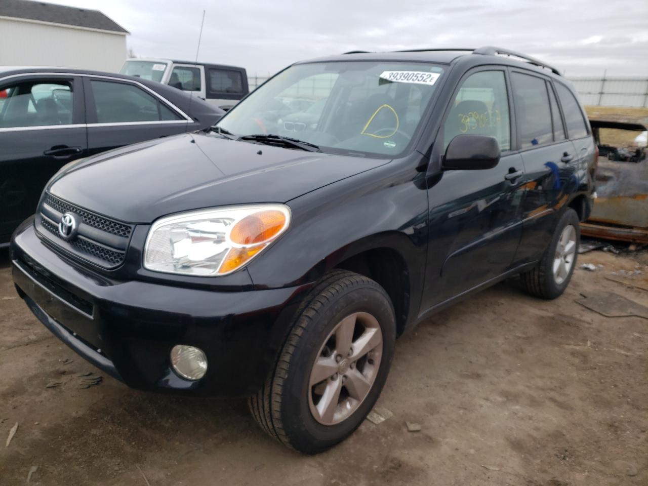Photo 2 from auction – 2005 TOYOTA RAV4 with VIN JTEHD20V650039645
