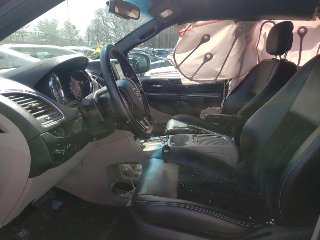 Photo 5 from auction – 2017 DODGE GRAND CARA with VIN 2C4RDGCG2HR547057