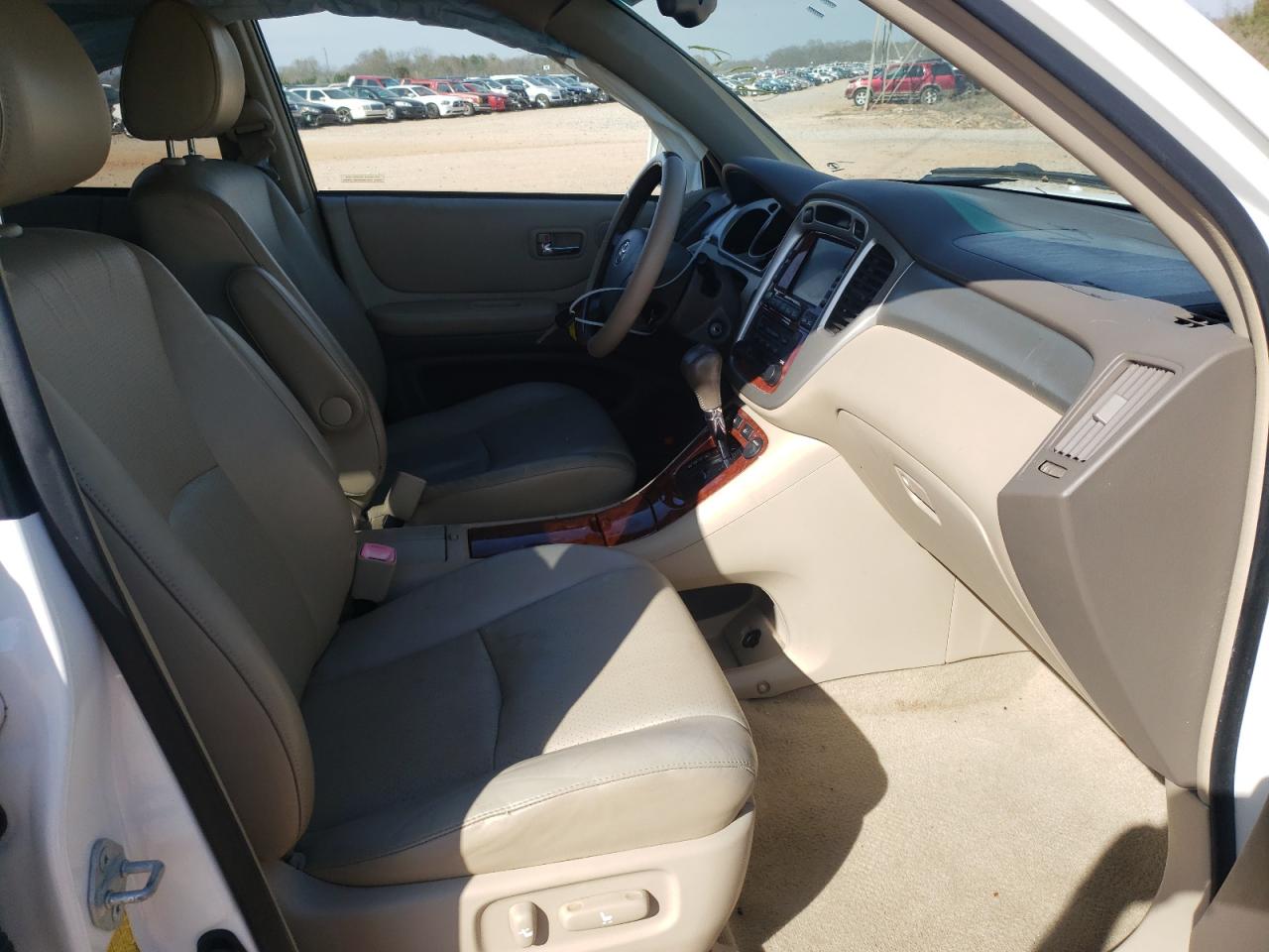 Photo 5 from auction – 2006 TOYOTA HIGHLANDER with VIN JTEDW21A160001228