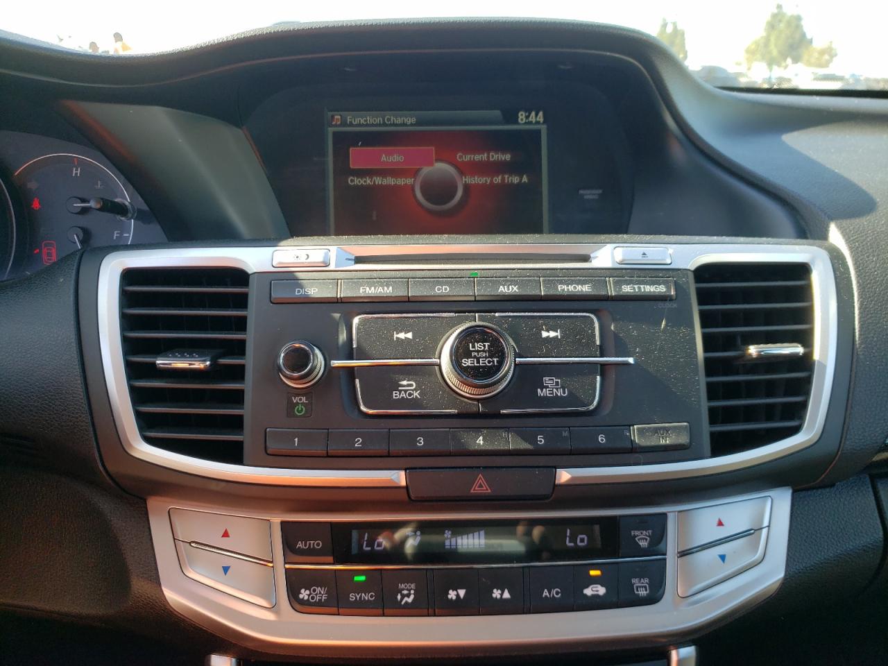 Photo 9 from auction – 2015 HONDA ACCORD SPO with VIN 1HGCR2F58FA227345