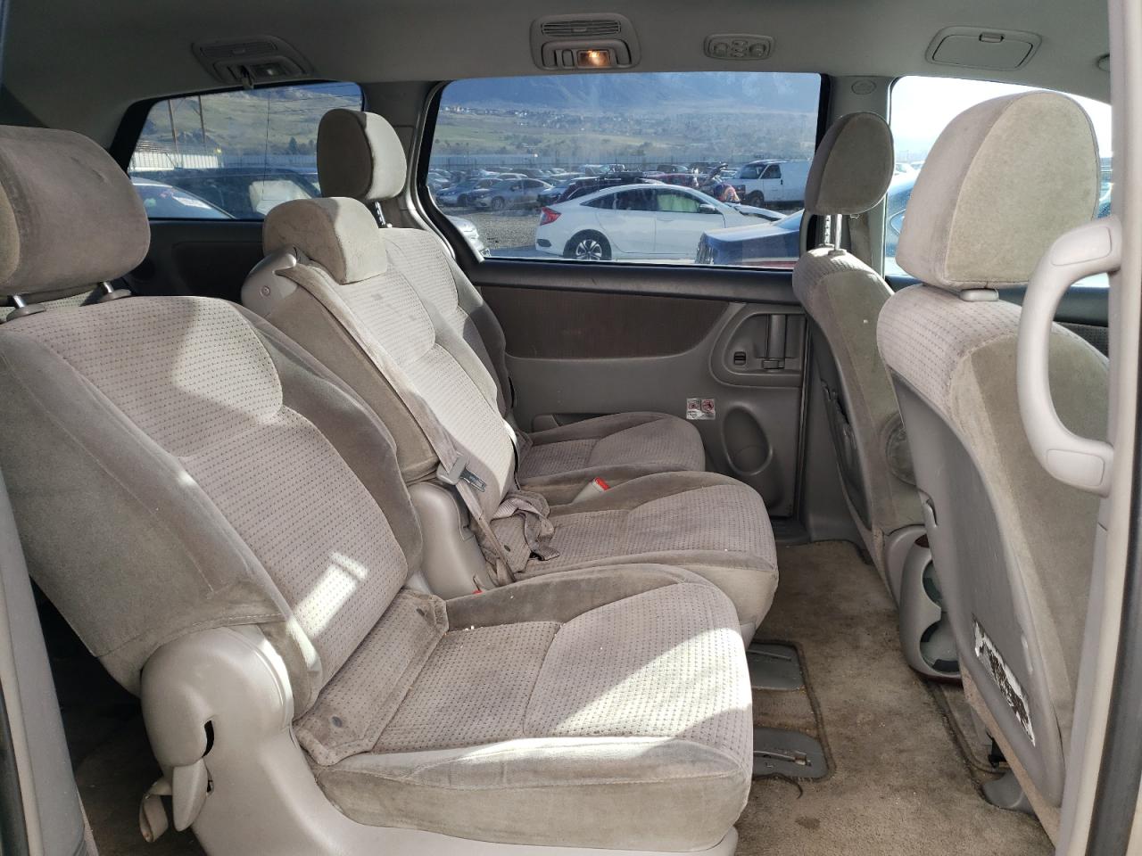 Photo 6 from auction – 2006 TOYOTA SIENNA CE with VIN 5TDZA23C86S520751