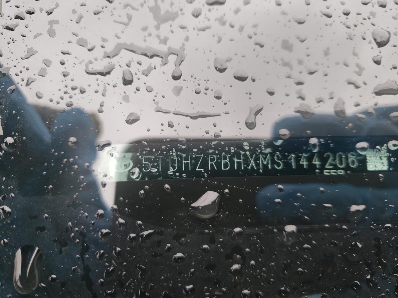 Photo 10 from auction – 2021 TOYOTA HIGHLANDER with VIN 5TDHZRBHXMS144206