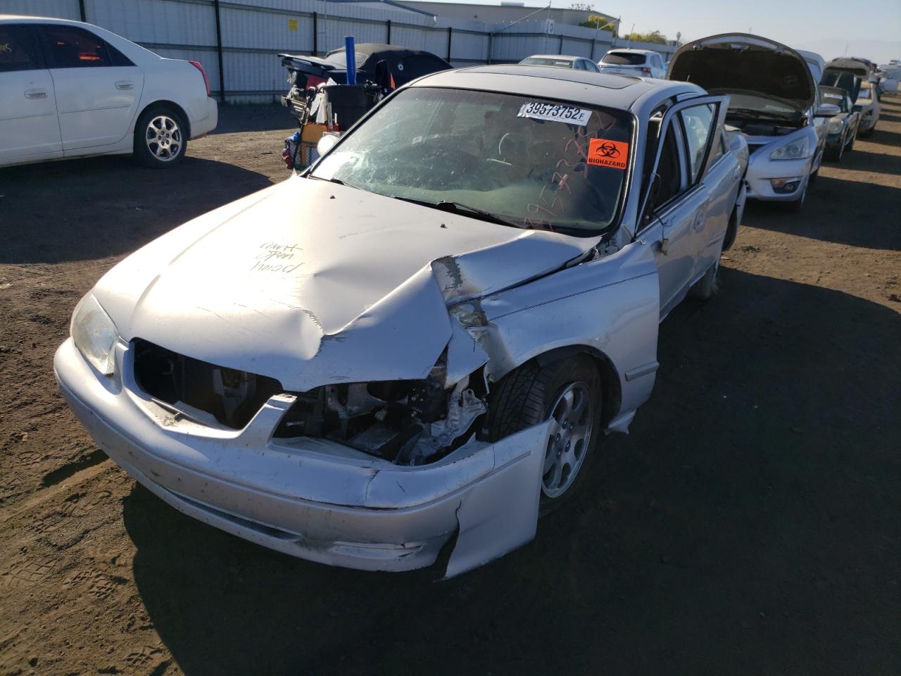 Photo 9 from auction – 2001 MAZDA 626 ES with VIN 1YVGF22C315241176