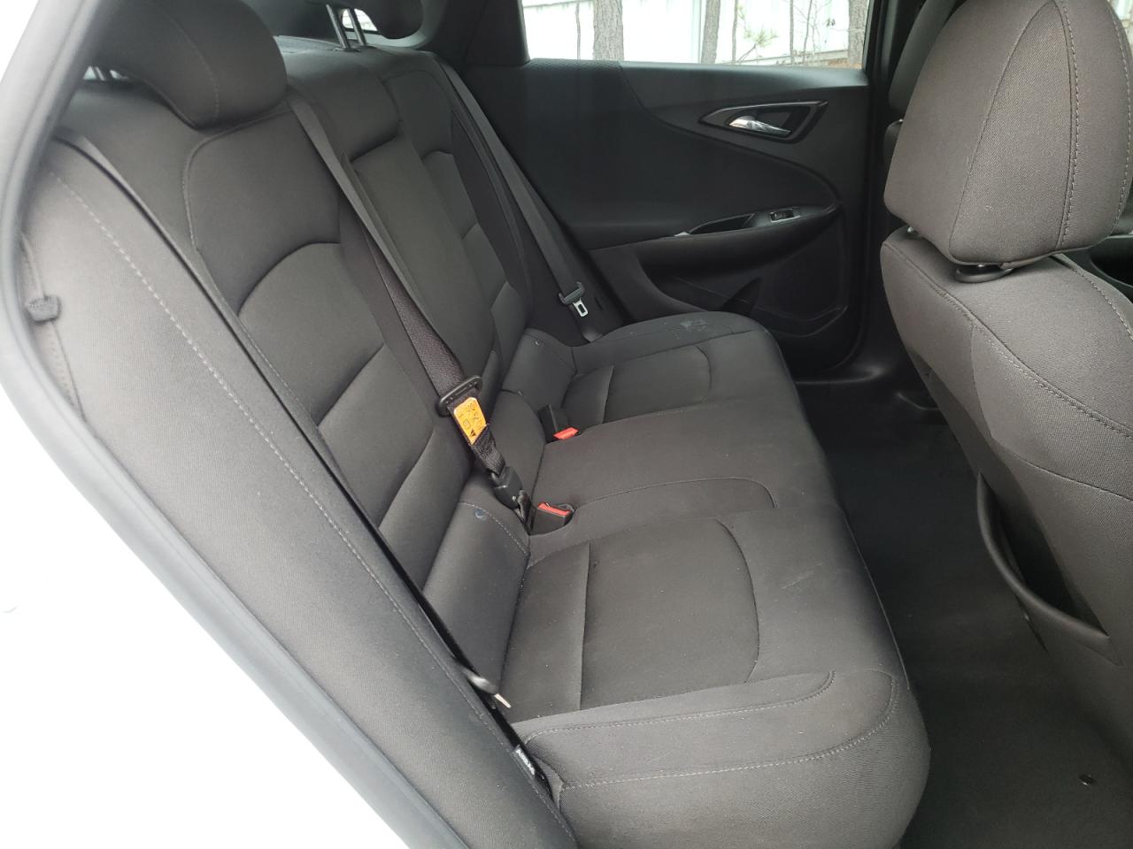Photo 6 from auction – 2017 CHEVROLET MALIBU LS with VIN 1G1ZB5ST5HF146644