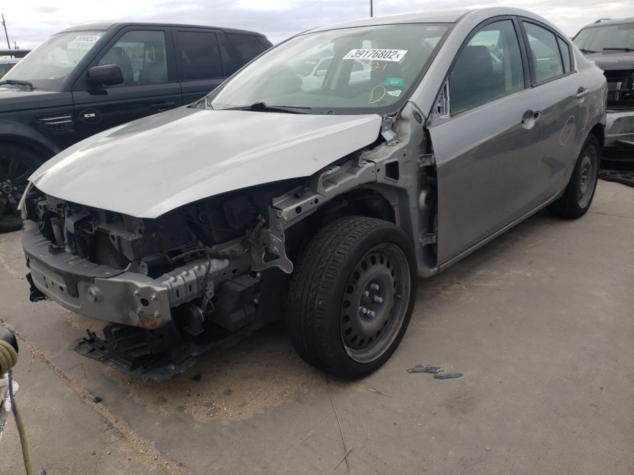 Photo 2 from auction – 2013 MAZDA 3 I with VIN JM1BL1UP7D1786618