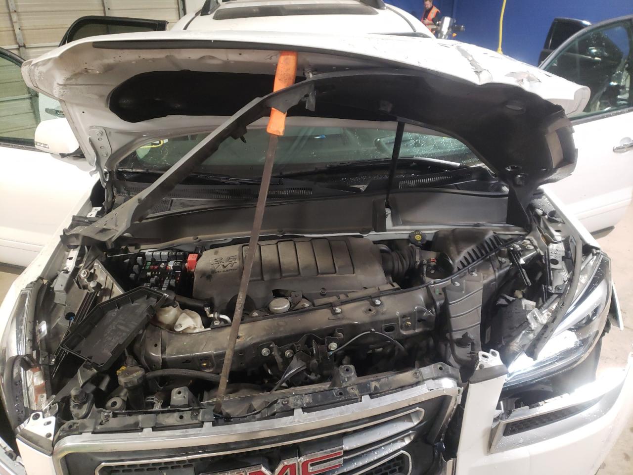 Photo 7 from auction – 2017 GMC ACADIA LIM with VIN 1GKKVSKD2HJ189721