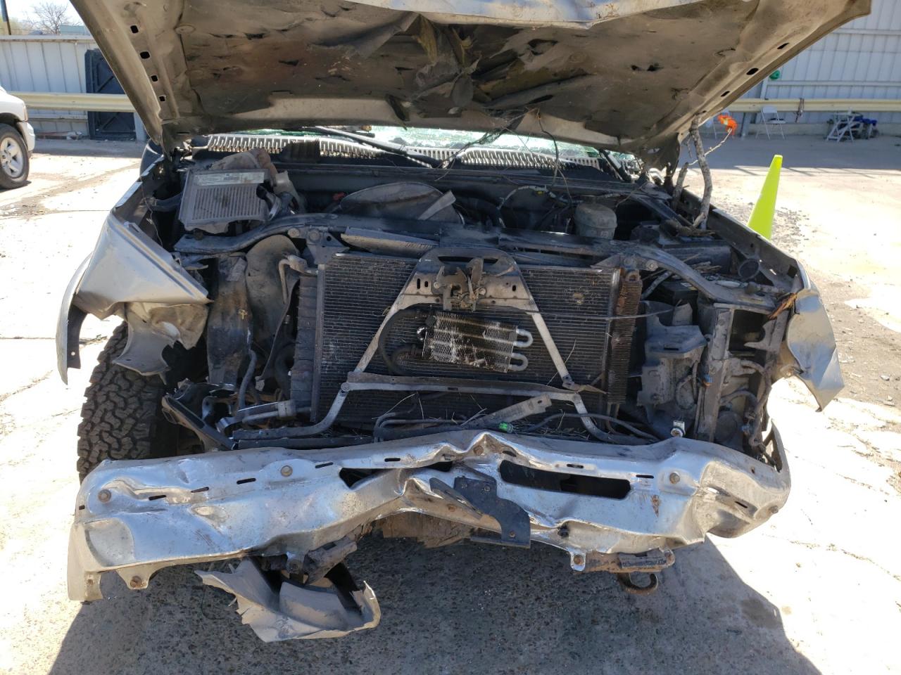 Photo 7 from auction – 2003 CHEVROLET SILVERADO with VIN 1GCEK19T83E126052