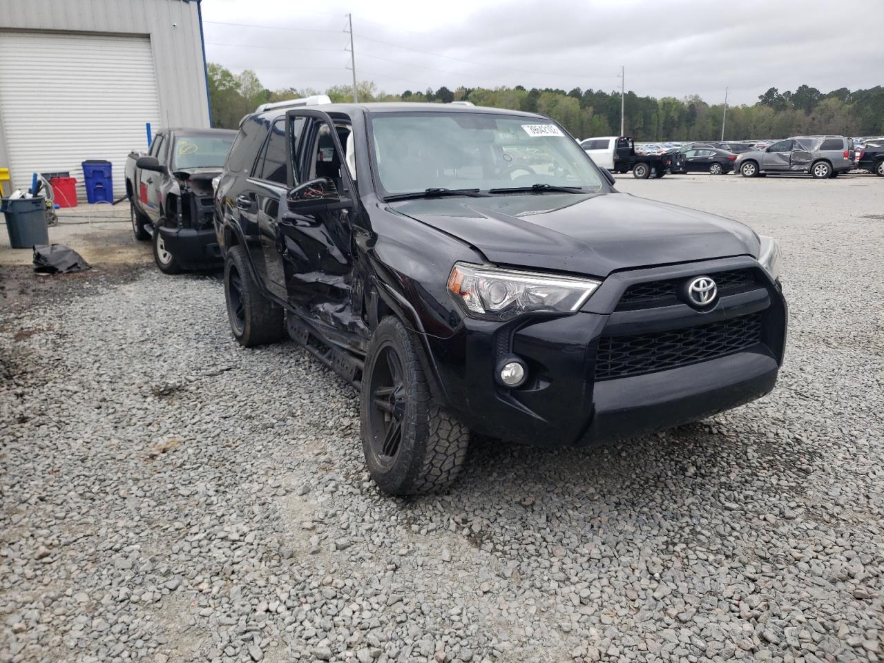 TOYOTA 4RUNNER SR 2016 with VIN JTEBU5JR0G5399945 - Photo from auction