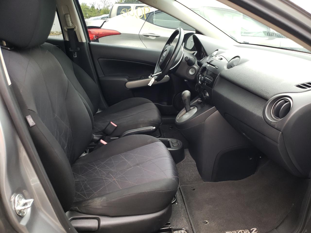 Photo 5 from auction – 2014 MAZDA MAZDA2 SPO with VIN JM1DE1KY1E0181614