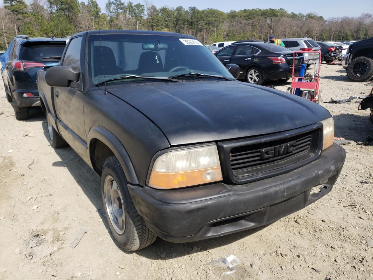 GMC SONOMA 1998 with VIN 1GTCS1443WK508440 - Photo from auction