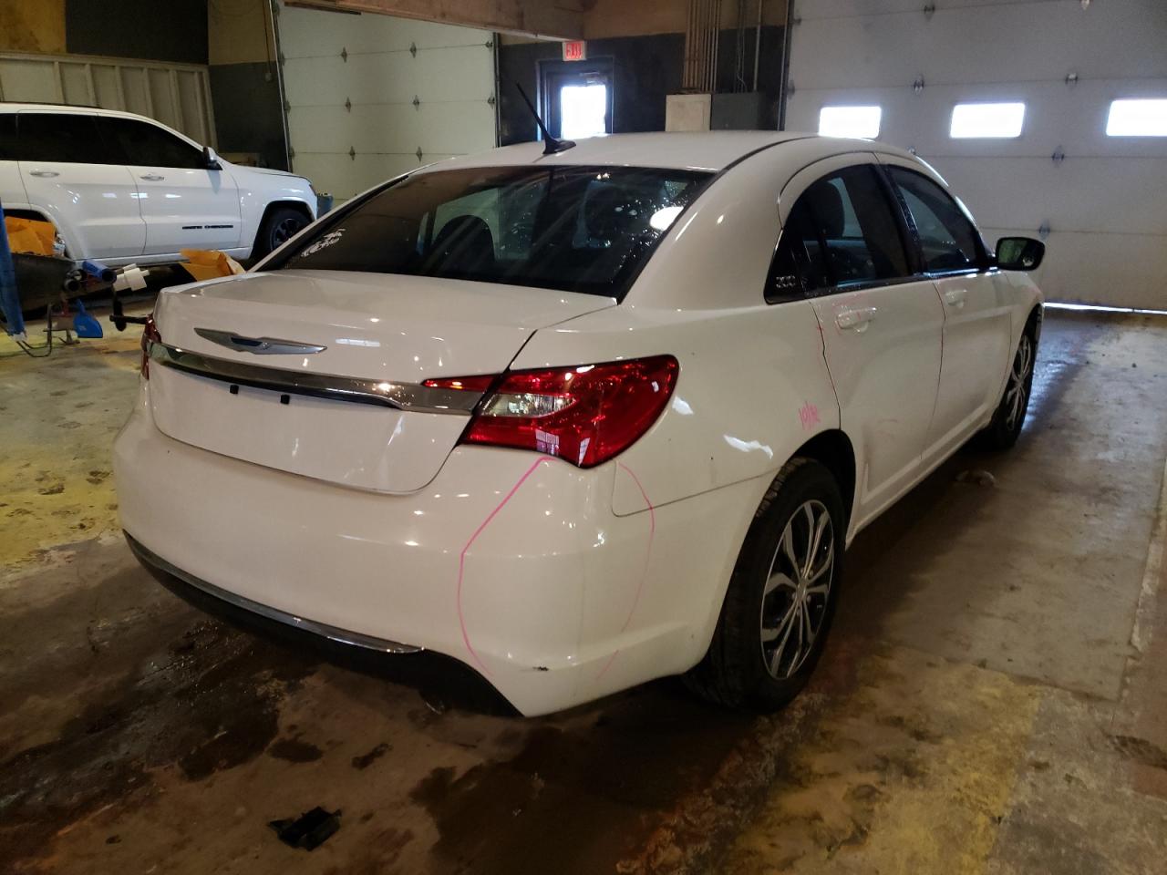 Photo 4 from auction – 2013 CHRYSLER 200 LX with VIN 1C3CCBAG3DN738898
