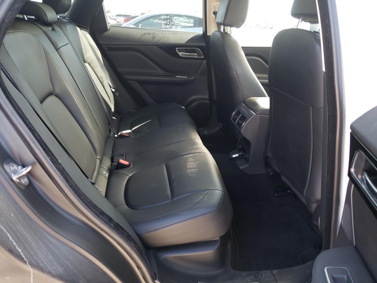 Photo 6 from auction – 2020 JAGUAR F-PACE with VIN SADCS2FX4LA643476