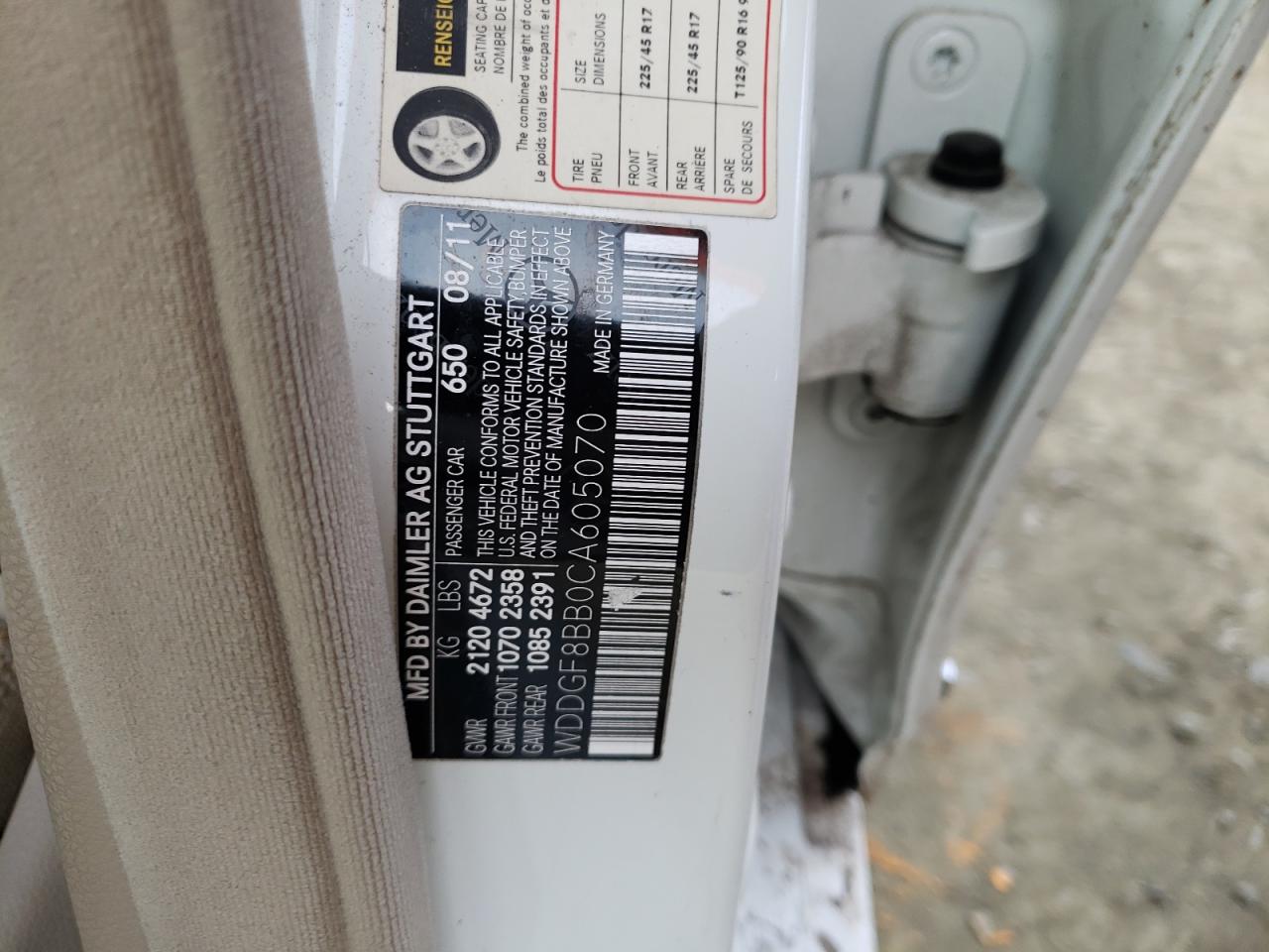 Photo 10 from auction – 2012 MERCEDES-BENZ C 300 4MAT with VIN WDDGF8BB0CA605070