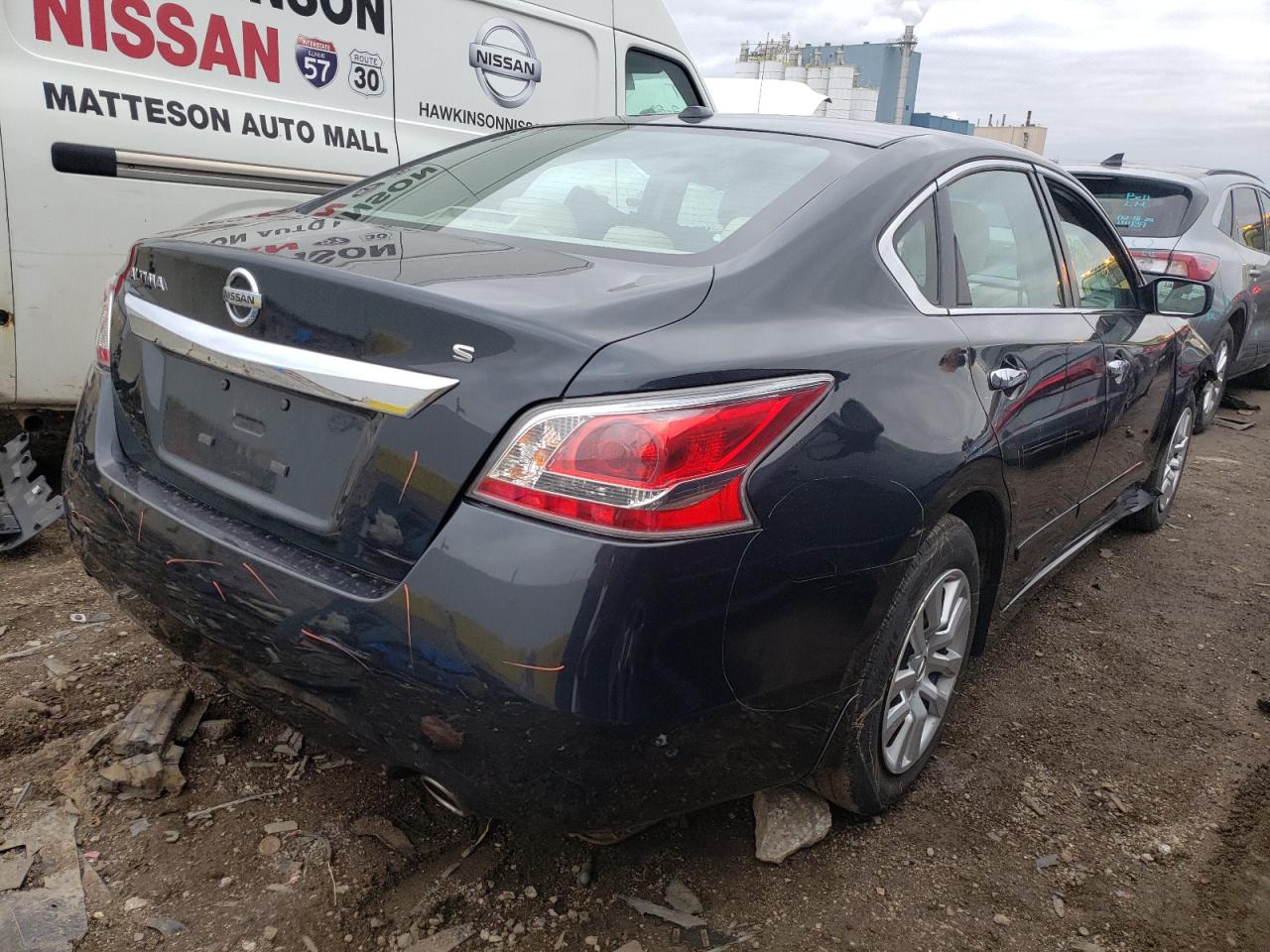 Photo 4 from auction – 2015 NISSAN ALTIMA 2.5 with VIN 1N4AL3AP0FN309901