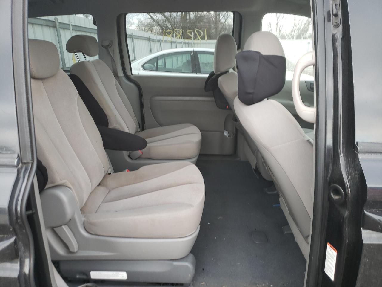 Photo 6 from auction – 2009 KIA SEDONA EX with VIN KNDMB233X96295650