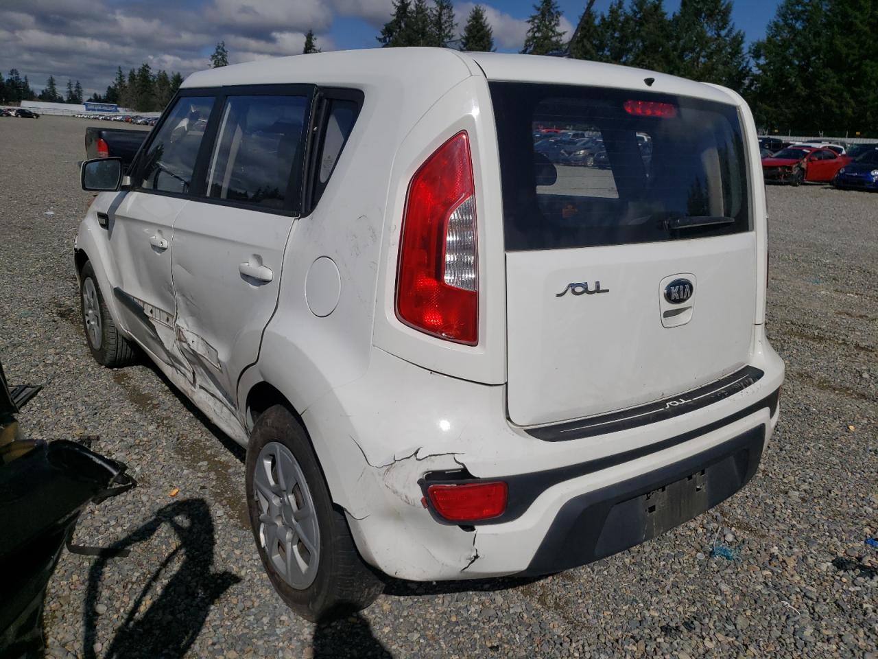 Photo 3 from auction – 2013 KIA SOUL with VIN KNDJT2A58D7754861