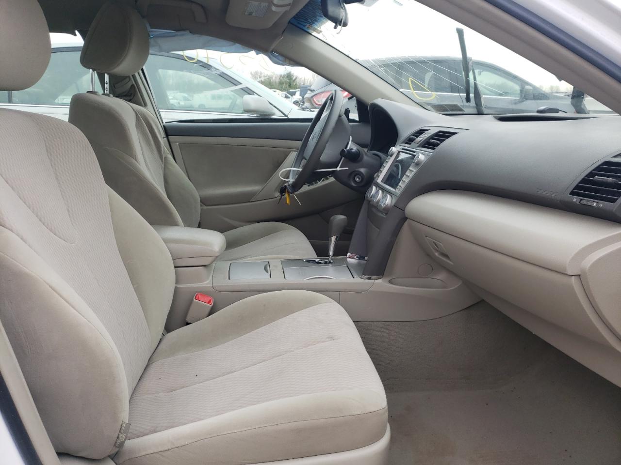 Photo 5 from auction – 2011 TOYOTA CAMRY BASE with VIN 4T1BF3EK8BU614305