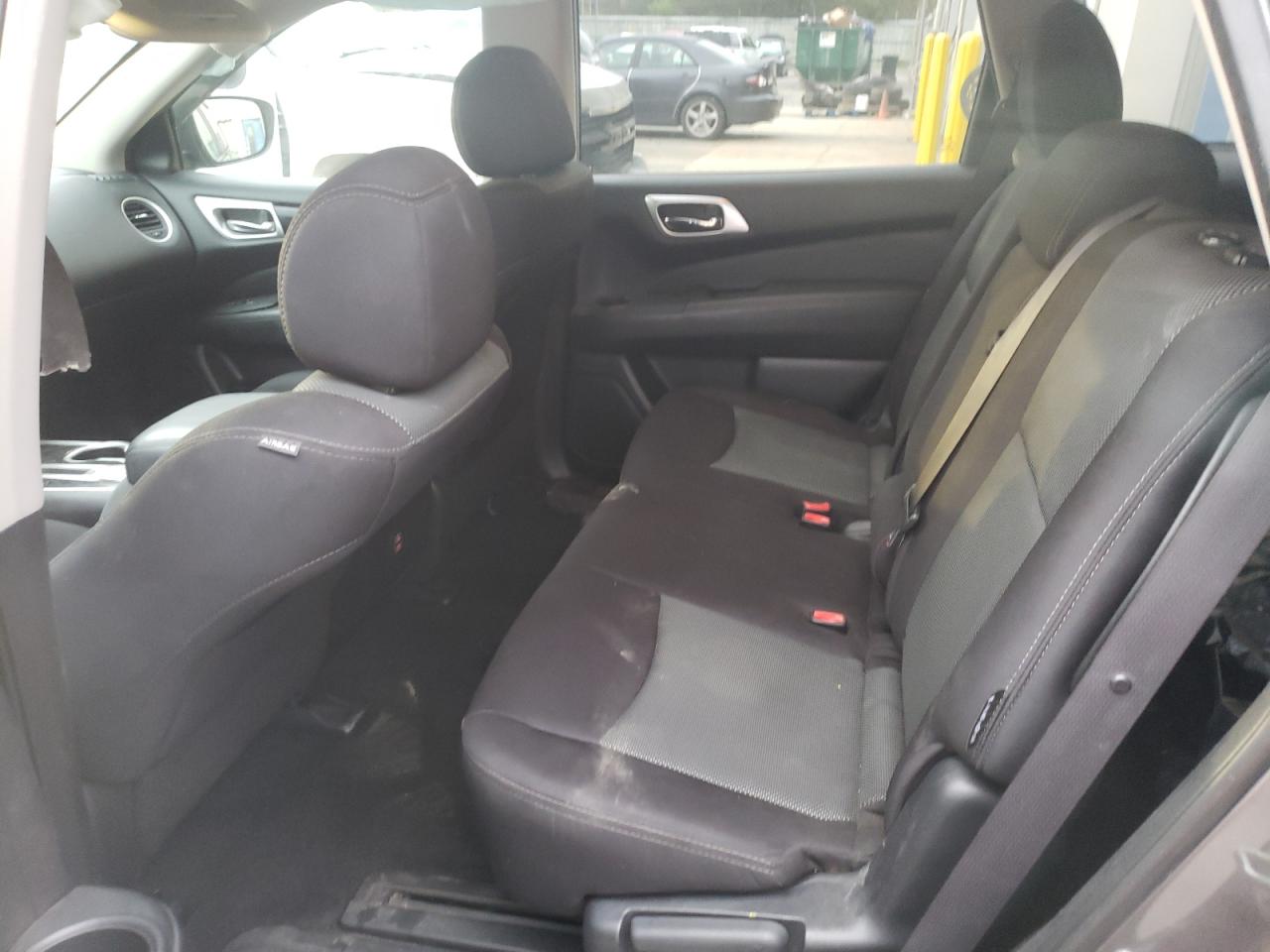 Photo 6 from auction – 2018 NISSAN PATHFINDER with VIN 5N1DR2MN5JC615115