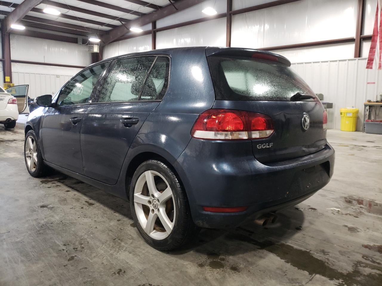 Photo 3 from auction – 2010 VOLKSWAGEN GOLF with VIN WVWDB7AJ1AW289934