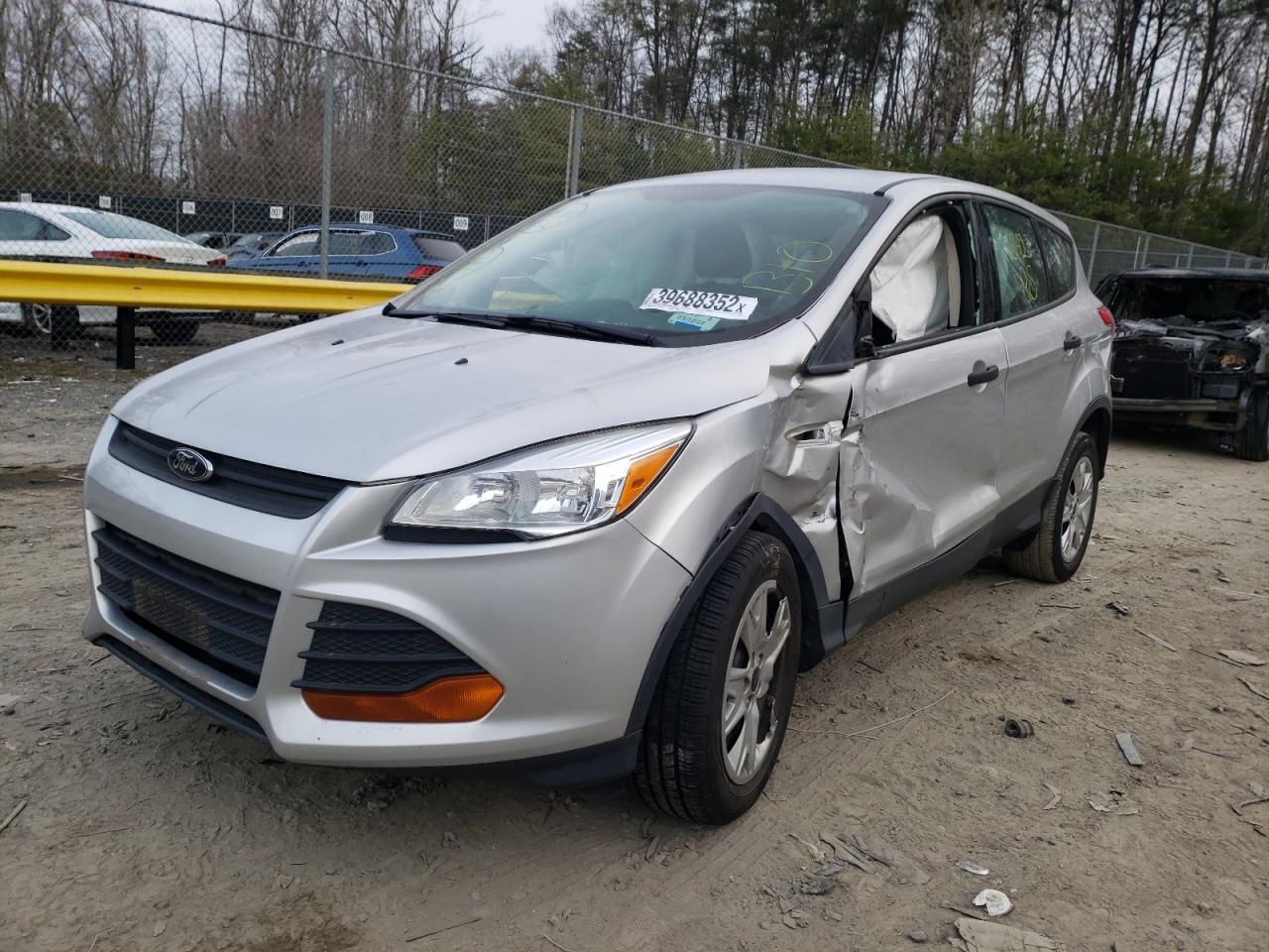 Photo 2 from auction – 2013 FORD ESCAPE S with VIN 1FMCU0F76DUB91469