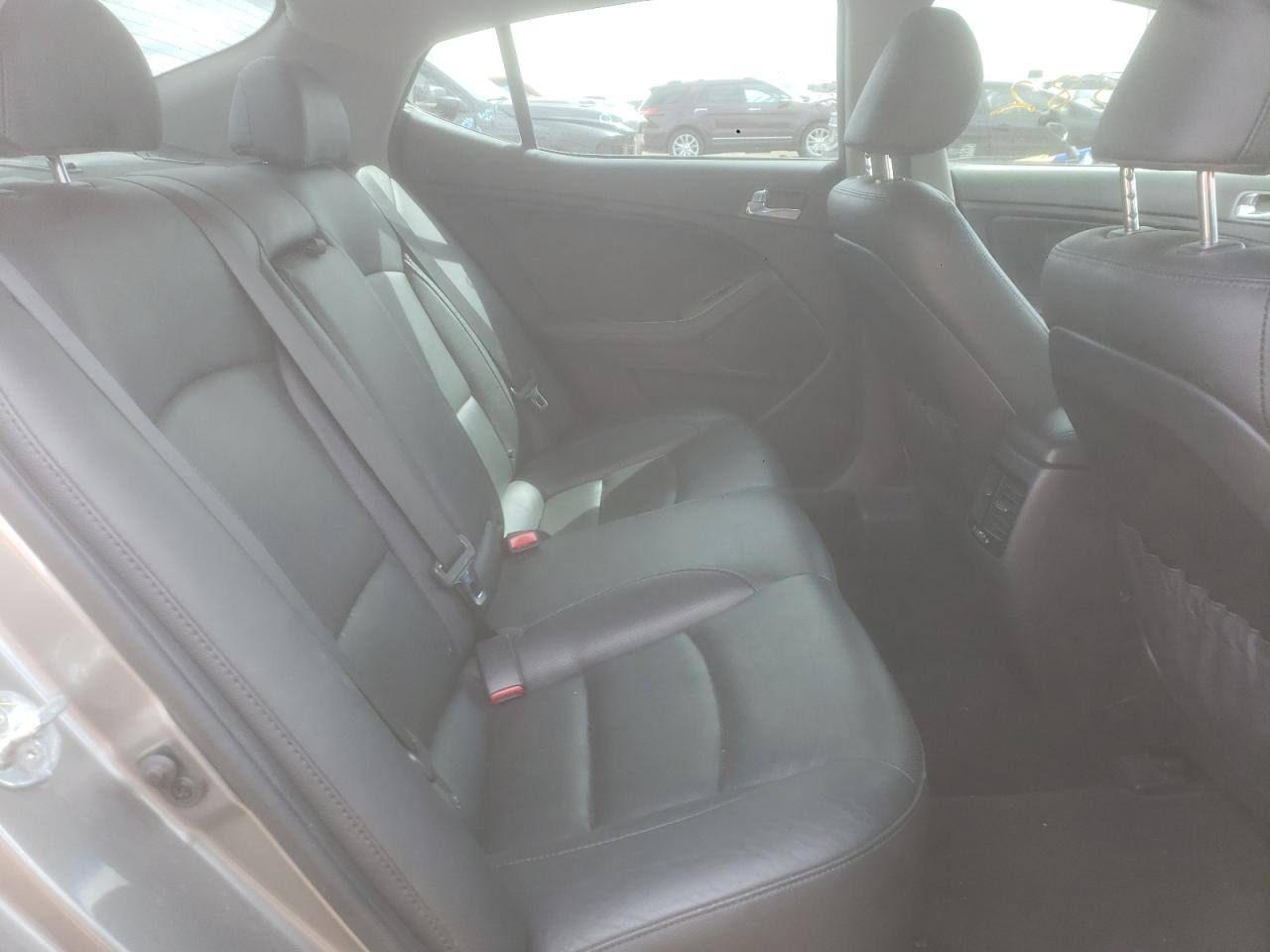 Photo 6 from auction – 2015 KIA OPTIMA SX with VIN 5XXGR4A67FG357150