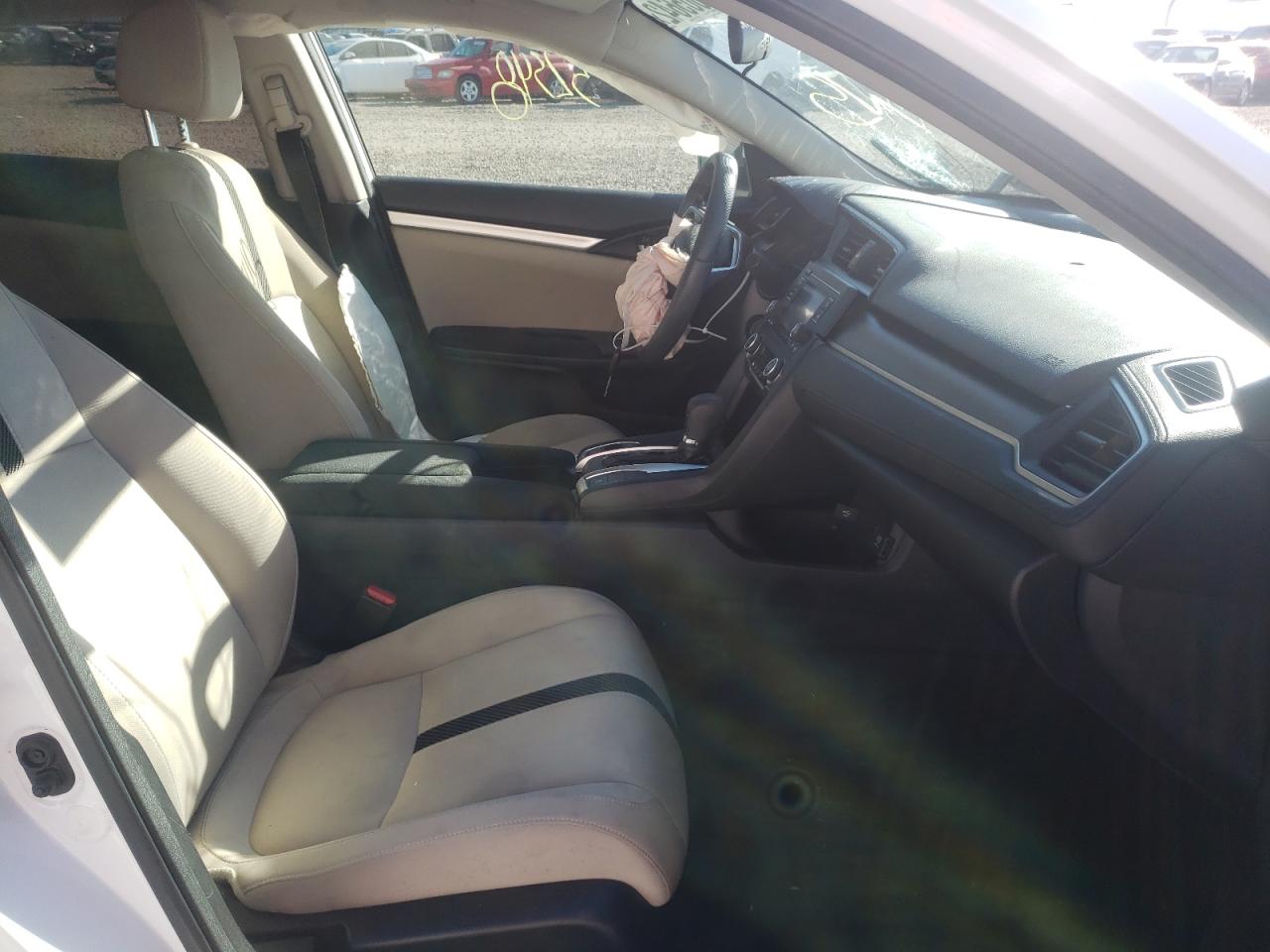 Photo 5 from auction – 2017 HONDA CIVIC LX with VIN 19XFC2F57HE012486