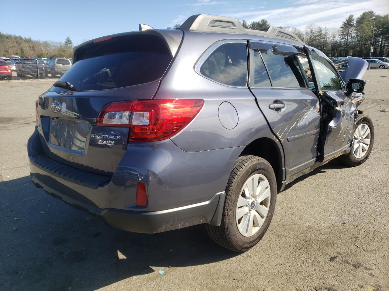 Photo 4 from auction – 2017 SUBARU OUTBACK 2. with VIN 4S4BSACC0H3212899