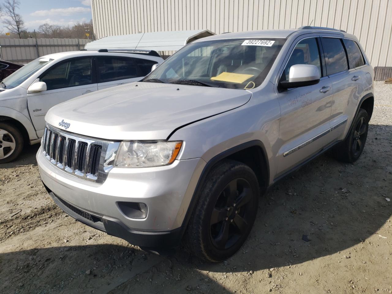 Photo 2 from auction – 2012 JEEP GRAND CHER with VIN 1C4RJFAG0CC226948