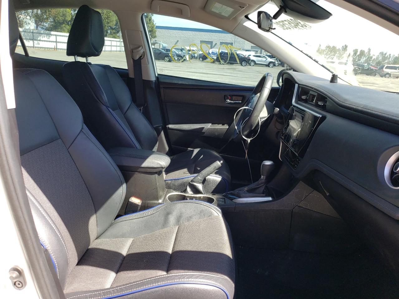 Photo 5 from auction – 2017 TOYOTA COROLLA L with VIN 5YFBURHE7HP710693