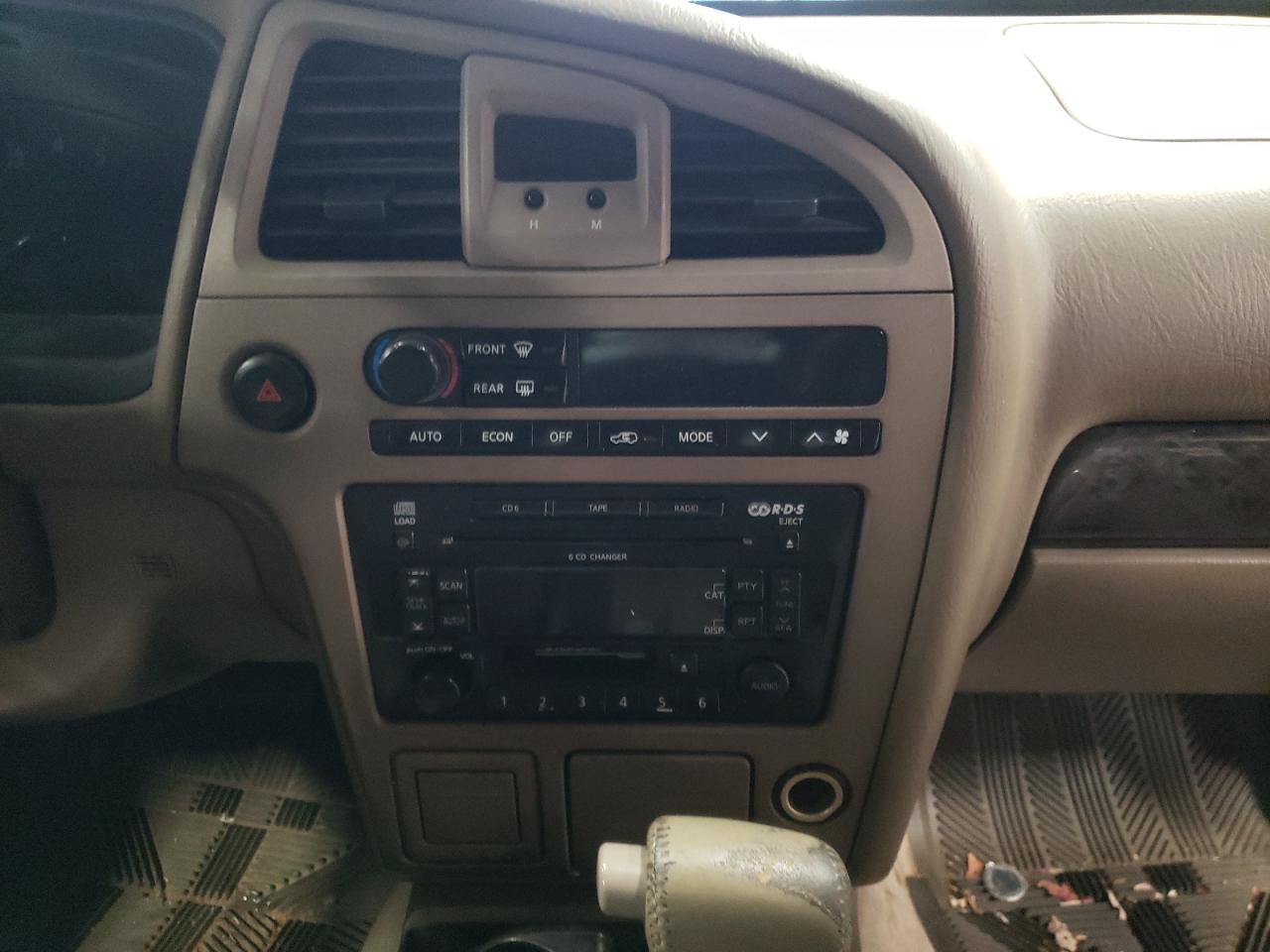 Photo 9 from auction – 2004 NISSAN PATHFINDER with VIN JN8DR09X94W804053