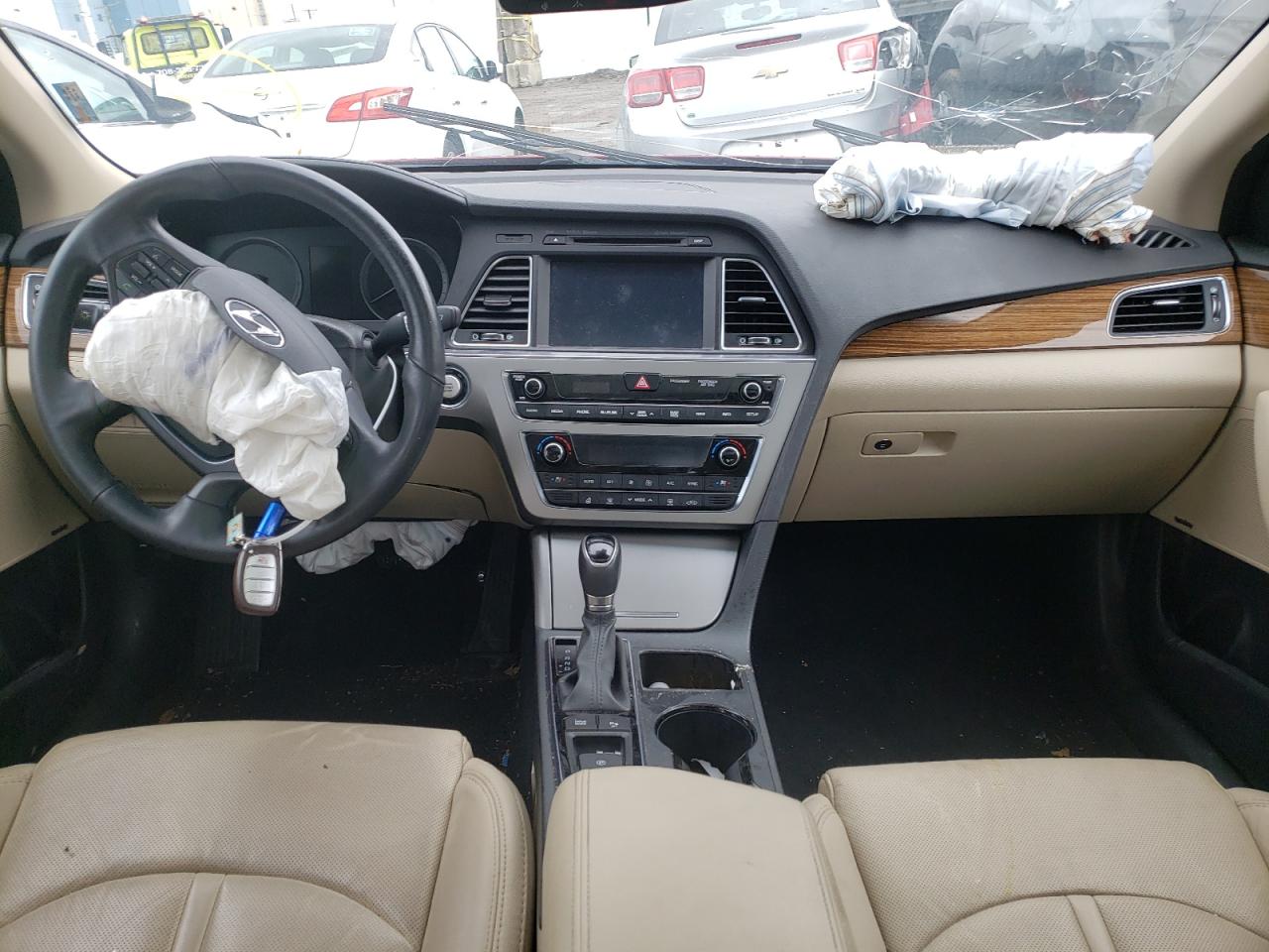 Photo 9 from auction – 2015 HYUNDAI SONATA SPO with VIN 5NPE34AF0FH049606