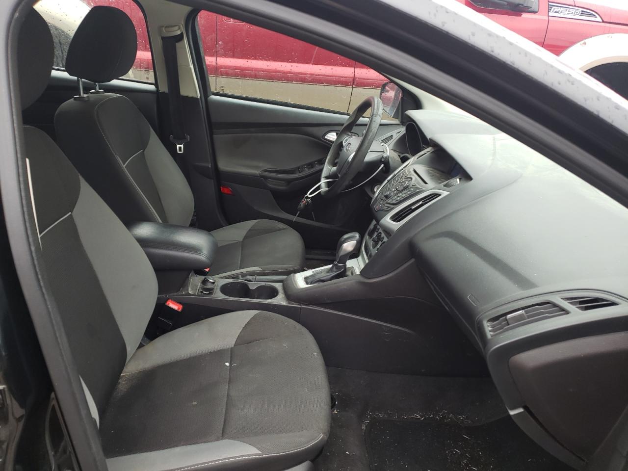 Photo 5 from auction – 2014 FORD FOCUS SE with VIN 1FADP3K26EL167309