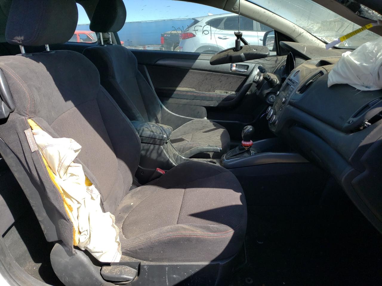 Photo 5 from auction – 2013 KIA FORTE SX with VIN KNAFW6A35D5684375