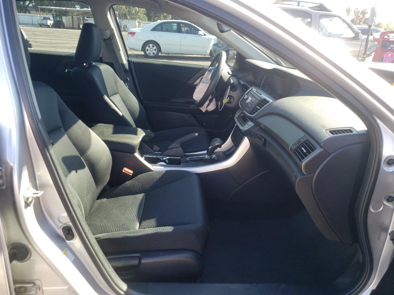Photo 5 from auction – 2014 HONDA ACCORD LX with VIN 1HGCR2F31EA128573