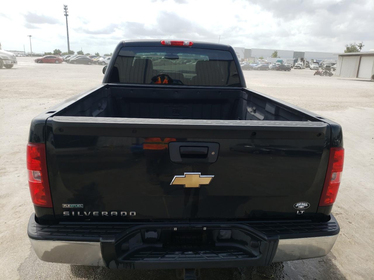 Photo 9 from auction – 2010 CHEVROLET SILVERADO with VIN 1GCSCSE05AZ288972