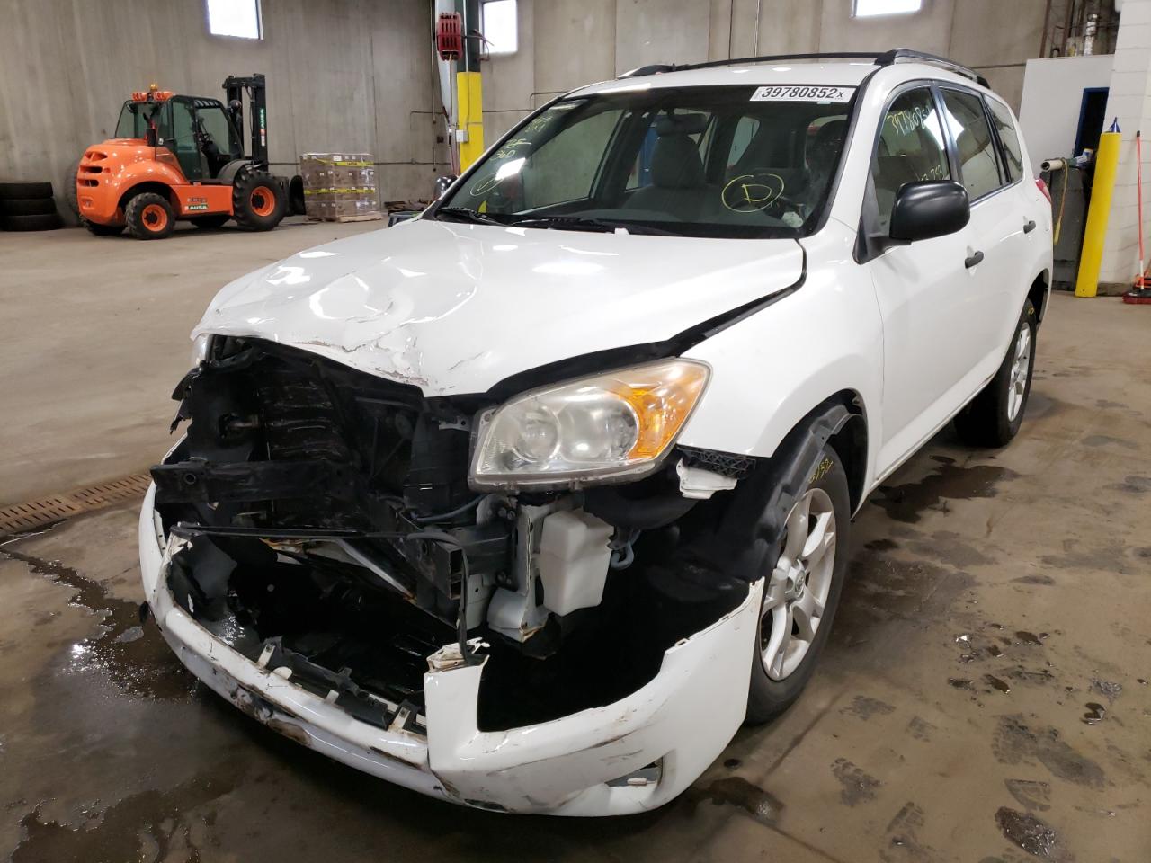 Photo 2 from auction – 2010 TOYOTA RAV4 with VIN JTMBF4DVXAD031545